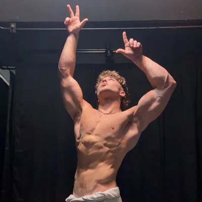 @kadesthenics profile image