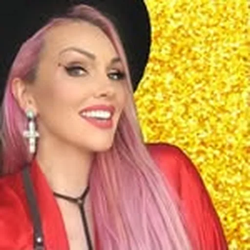 @kandeejohnson profile image