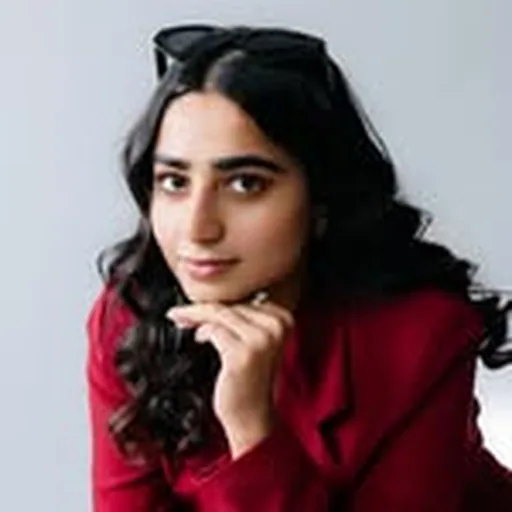 @karakwithmahreen profile image