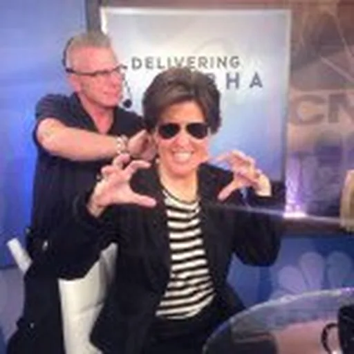 @karaswisher profile image