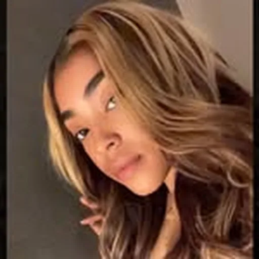 @karinachanelle profile image