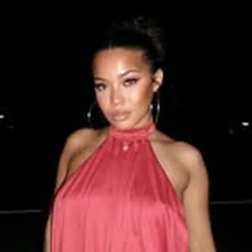 @karisacurrann profile image