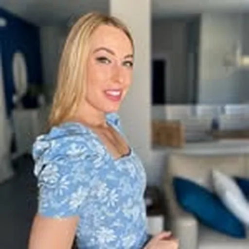 @karissaluvhagemeister profile image