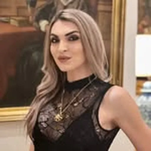 @karlymaynaudi profile image