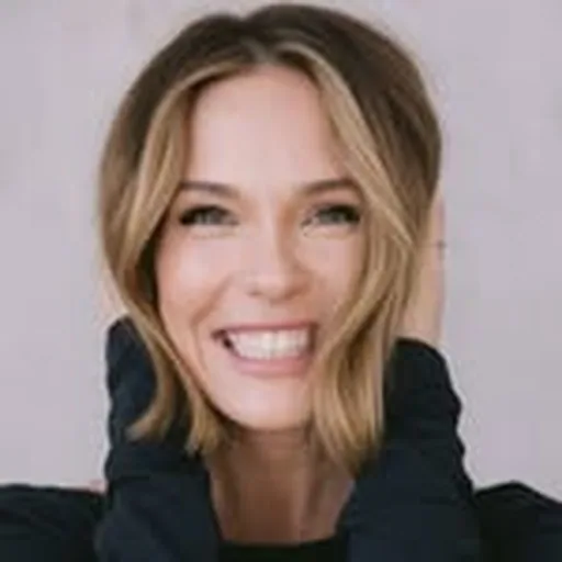 @katieaselton profile image