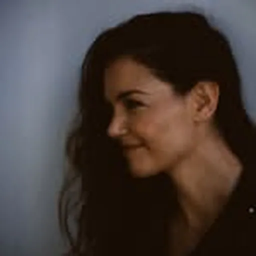 @katieholmes profile image