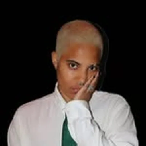 @kaydequeer profile image