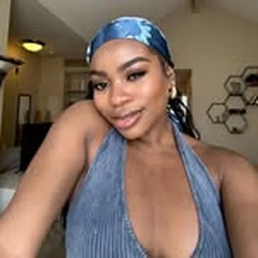 @kaylathomas40 profile image