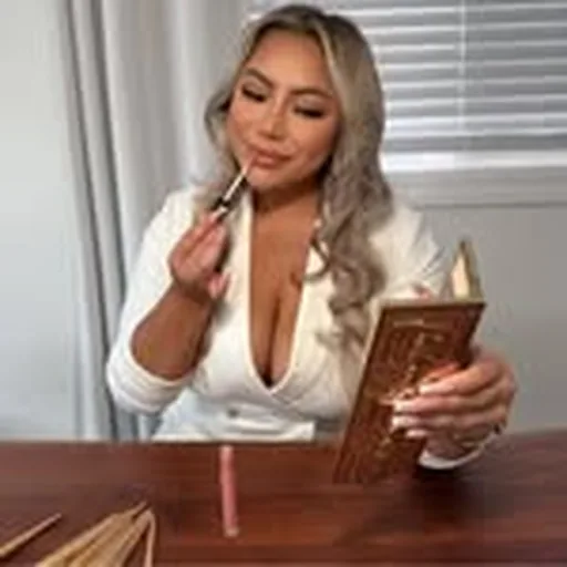@kelbellebeauty profile image