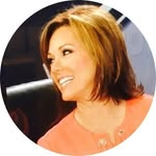 @kellifinglass profile image