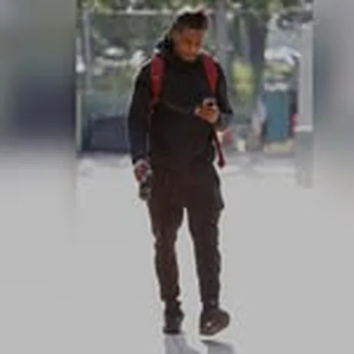@kingupnext_ profile image