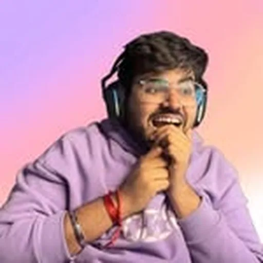 @kkreacts_daily profile image