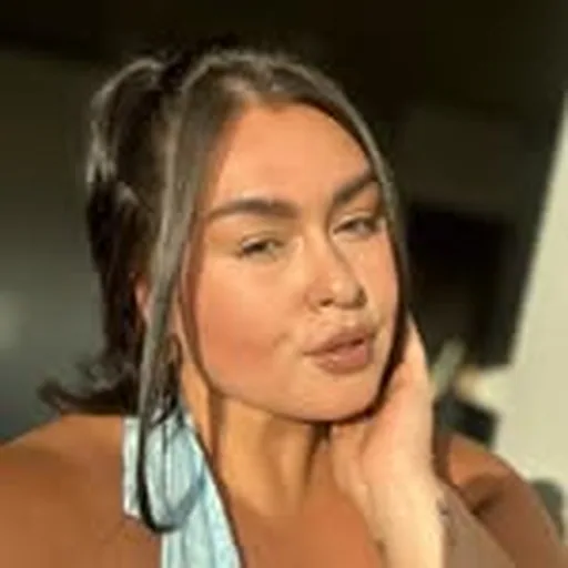@laceeebby profile image