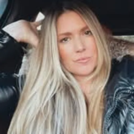 @laci.mane profile image