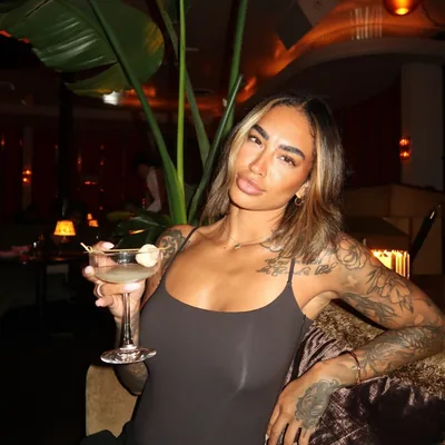 @ladieslovetay profile image
