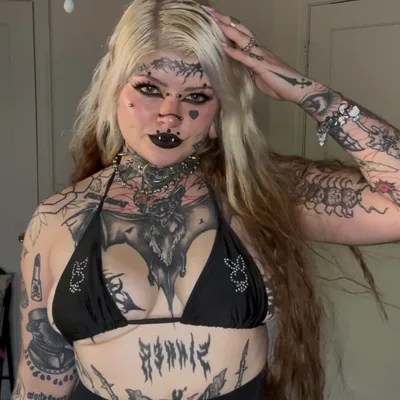 @ladylucifer.r profile image