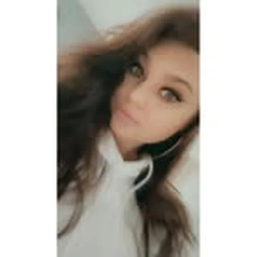 @lafemmecorbeau_ profile image