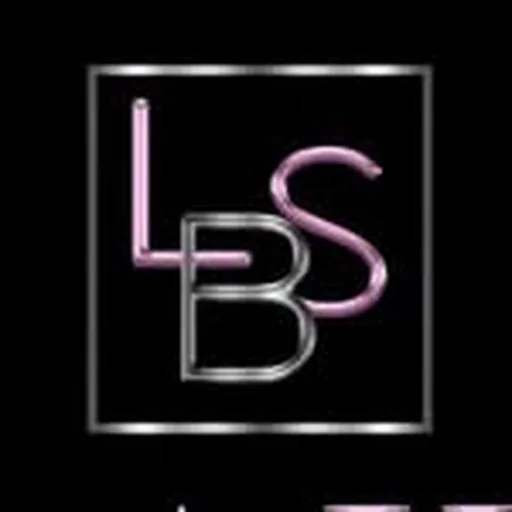 @laidbysola profile image