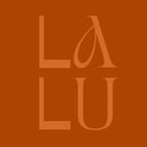 @lalunecollective profile image