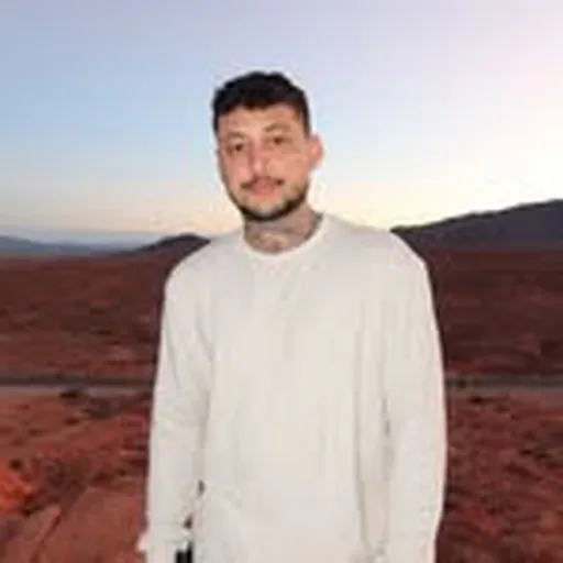 @lamboraul profile image