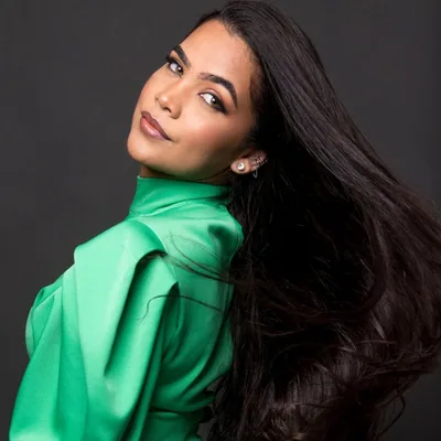 @lariissafeliciano profile image
