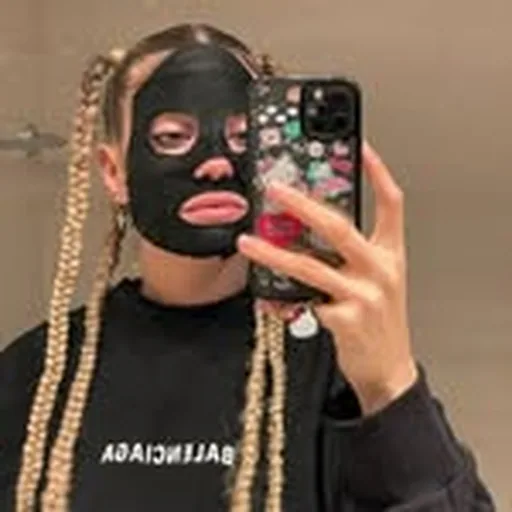 @laritacros profile image