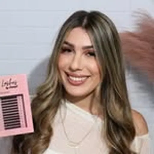 @lashesbyanaisa profile image