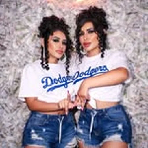 @lasmilamores profile image