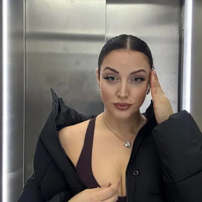 @lauraaantonia profile image