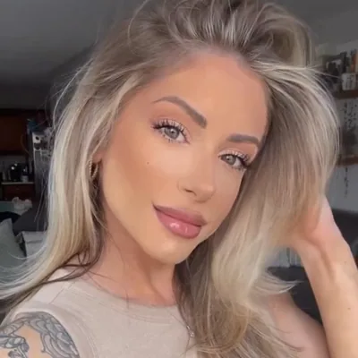 @laurabedson profile image
