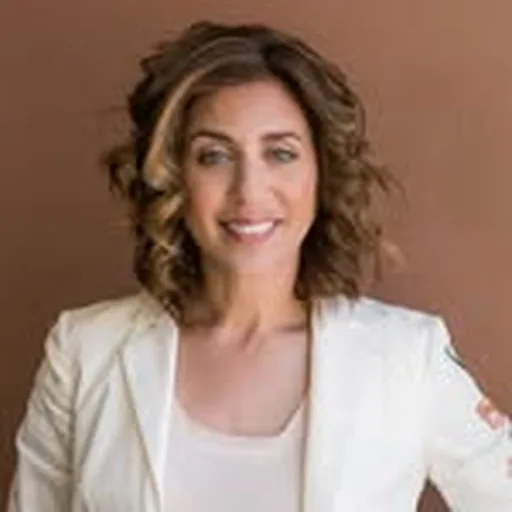 @lauraemeyer profile image