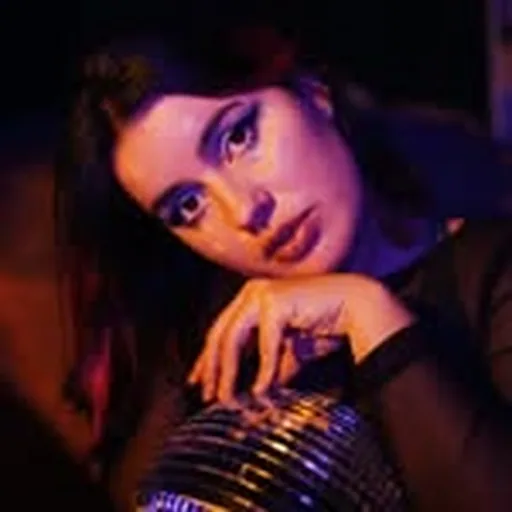 @lauraioanav profile image