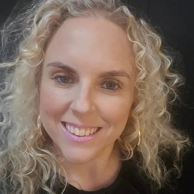 @lauralolslots profile image