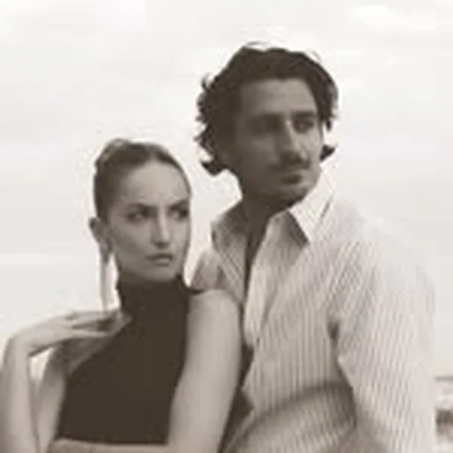 @laurandnicolas profile image