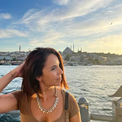 @laurarosel profile image