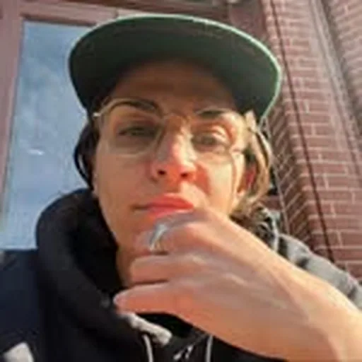 @laurelgolio profile image