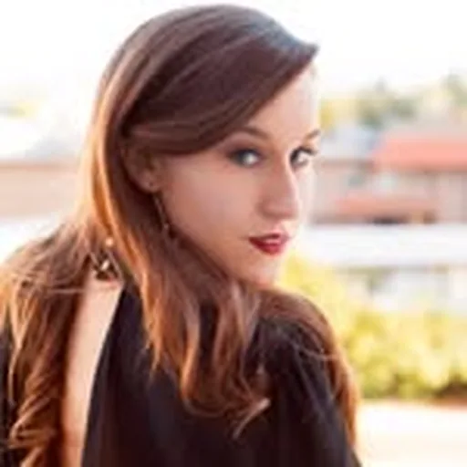 @laurendariana profile image