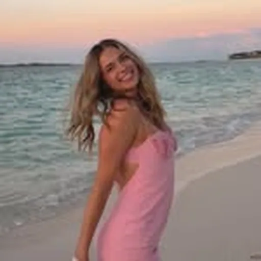 @laurenluto profile image