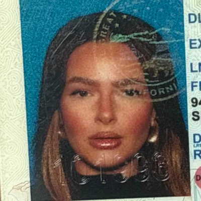 @laurenrobuck profile image