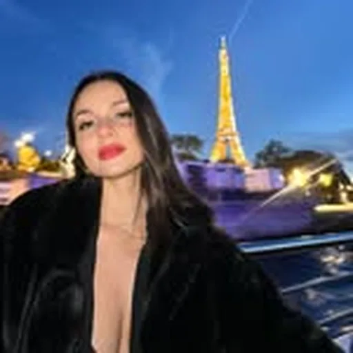 @lauricia_riv profile image