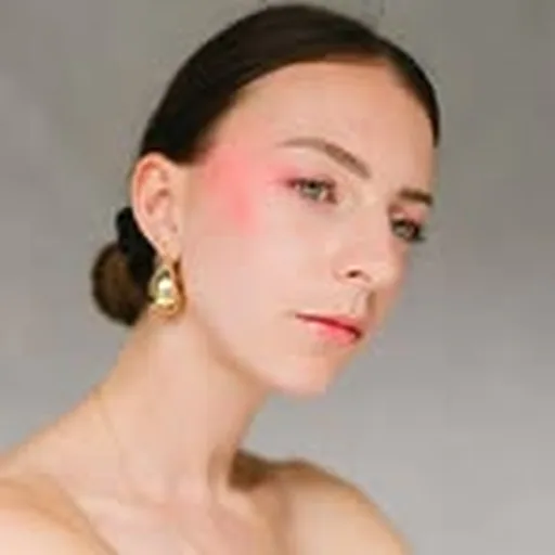 @laurineblly profile image