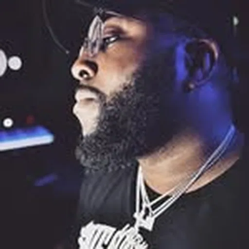 @lavishthatstoohot profile image