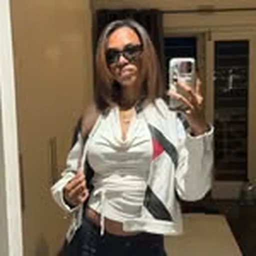 @laylaboe profile image