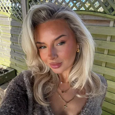 @leilapeacock profile image