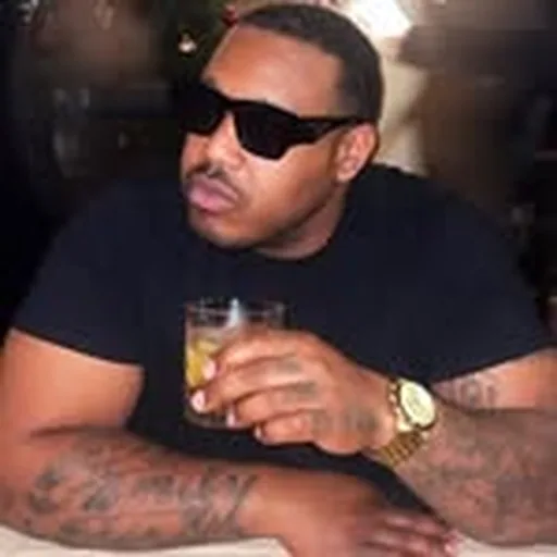 @lenox_hughes profile image