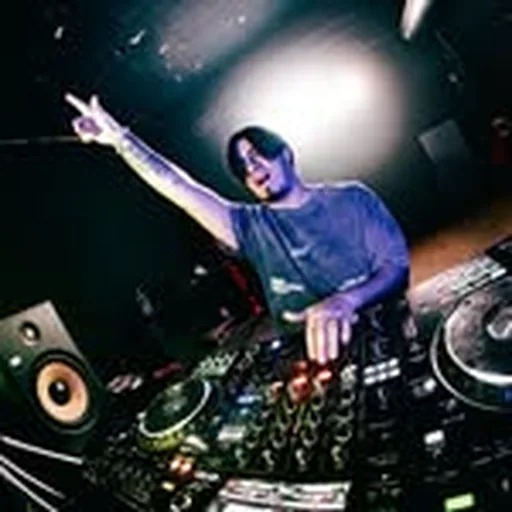 @leon.ellus profile image
