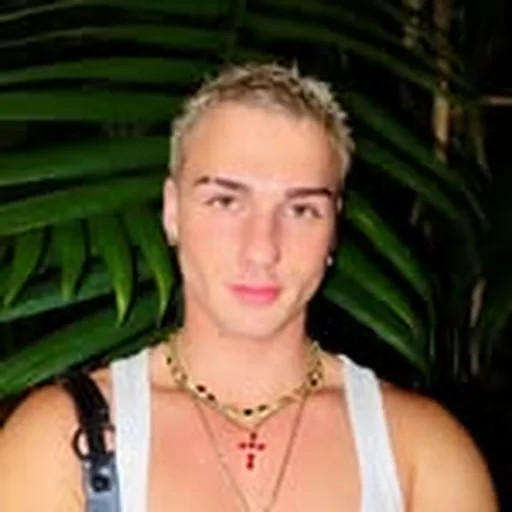 @leon__hirsack profile image