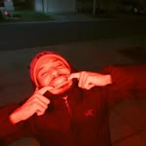 @leroyxela profile image