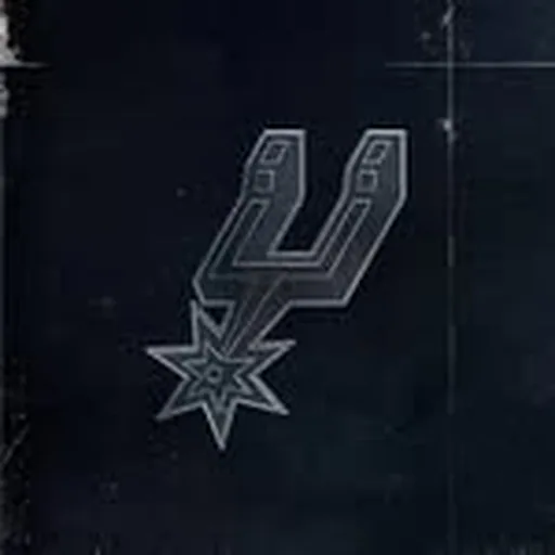 @lesspurs profile image