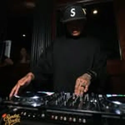 @lesteezy profile image